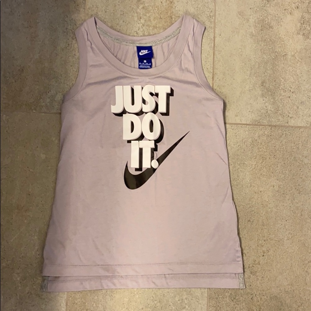 Nike tank size XS